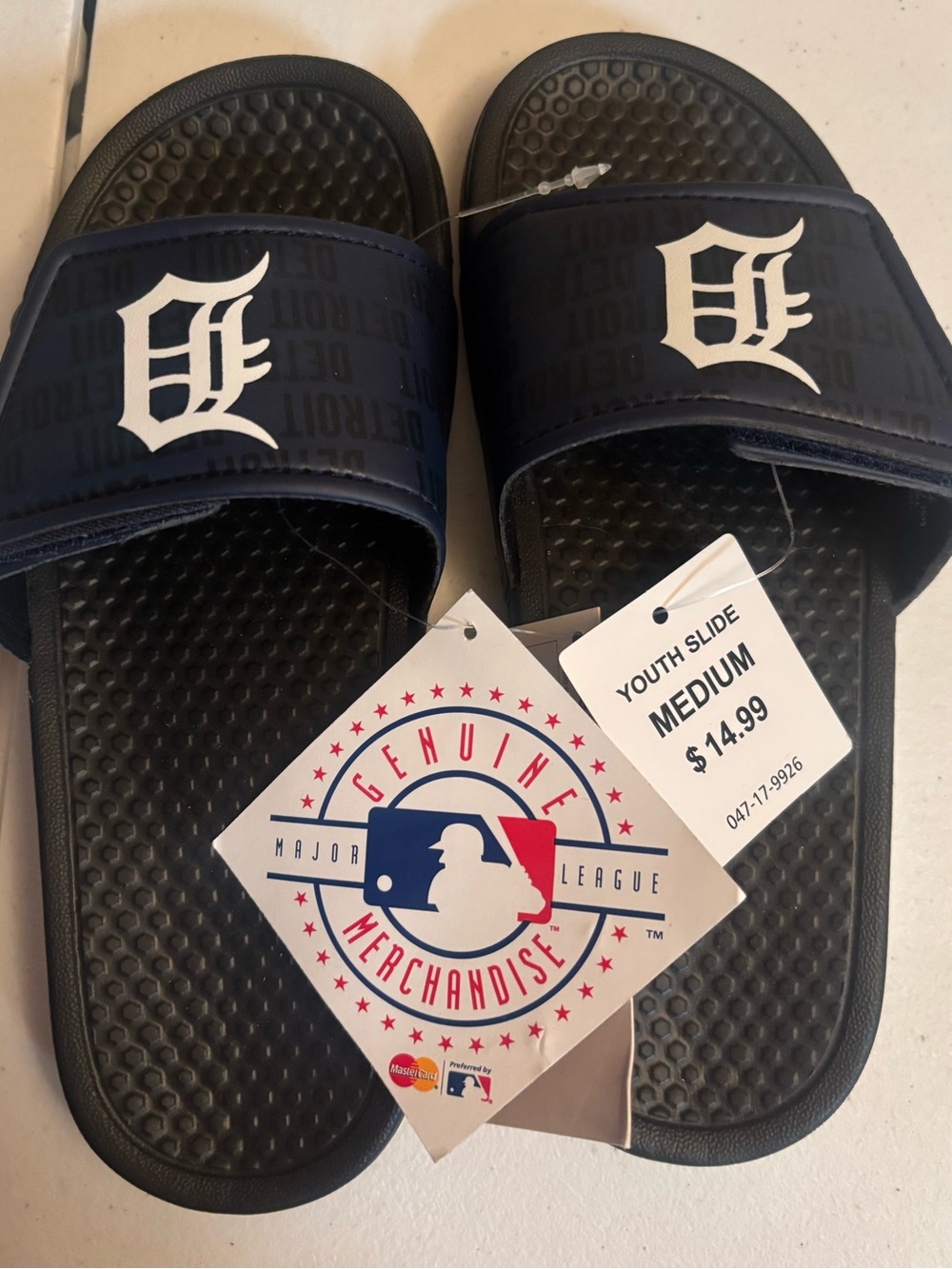 New Detroit Tigers Youth Slide Sandals – Size Medium (13–1)